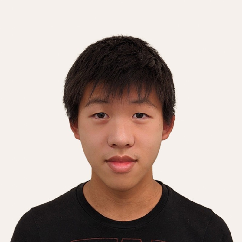 An image of a man smiling.